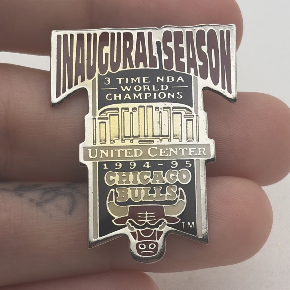 Chicago Bulls United Center Inaugural Season NBA Basketball Lapel Hat Pin